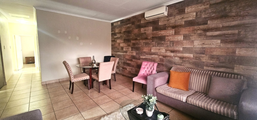 To Let 3 Bedroom Property for Rent in Waterkloof East North West